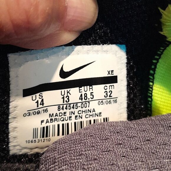 GIFT IDEA....Nike Zoom Odyssey 2 Running Shoes...Size 14 - Picture 3 of 5